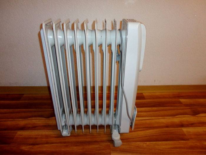 Масленият нагревател може да се комбинира добре с други методи за отопление