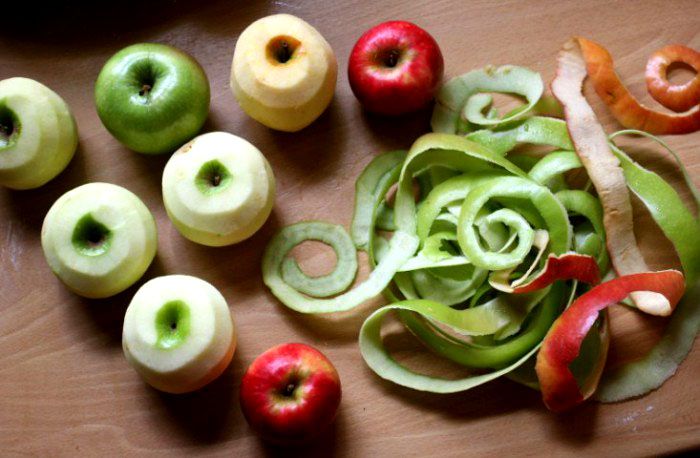 Ябълковите обелки, които съдържат витамини и органични киселини, са полезни както за хранителни, така и за технически цели