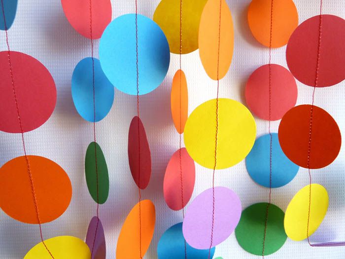Най-ярките хартиени цветове са подходящи за детската стая